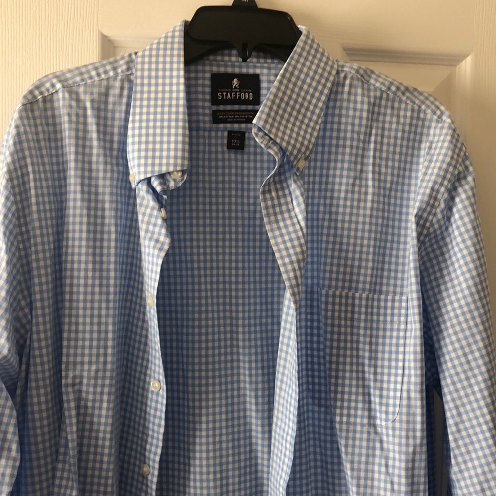 Buttons down shirt